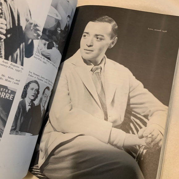 Vintage Book "Heroes of the Horrors" - Picture 6 of 9